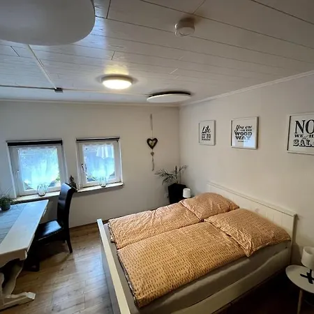 דירה Naturnah In הלנתאל